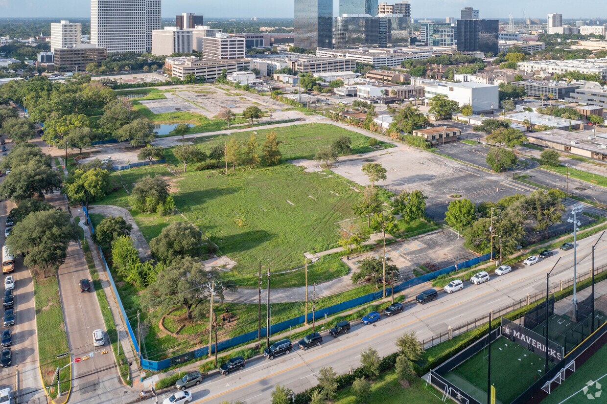 Los trabajos de construcción: Ago 2022 - The Clayton