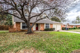 Building Photo - 1954 Mims St