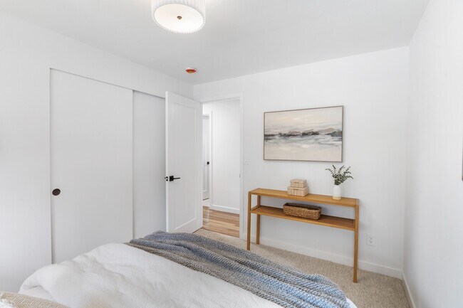 Foto del edificio - Fully Remodeled 4BR Rambler in Private Fed...