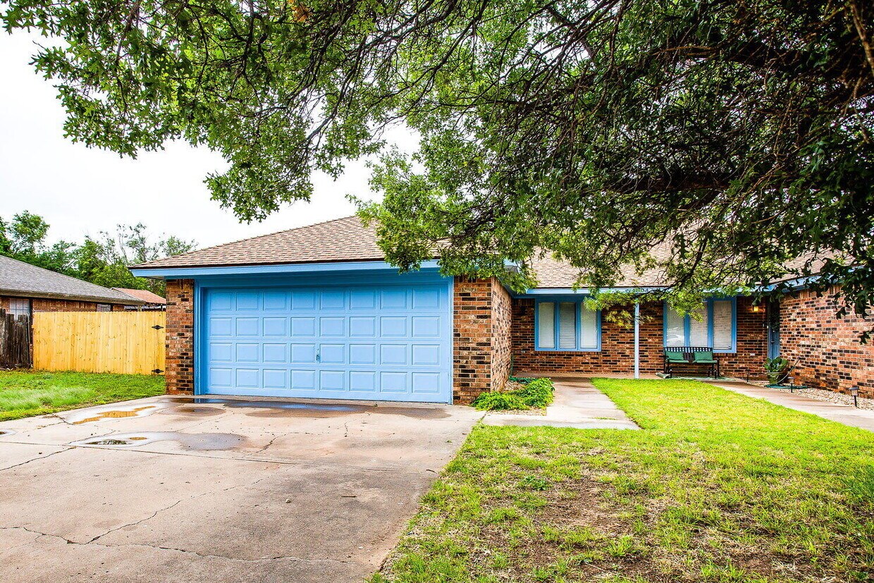 Foto principal - 4804 76th St