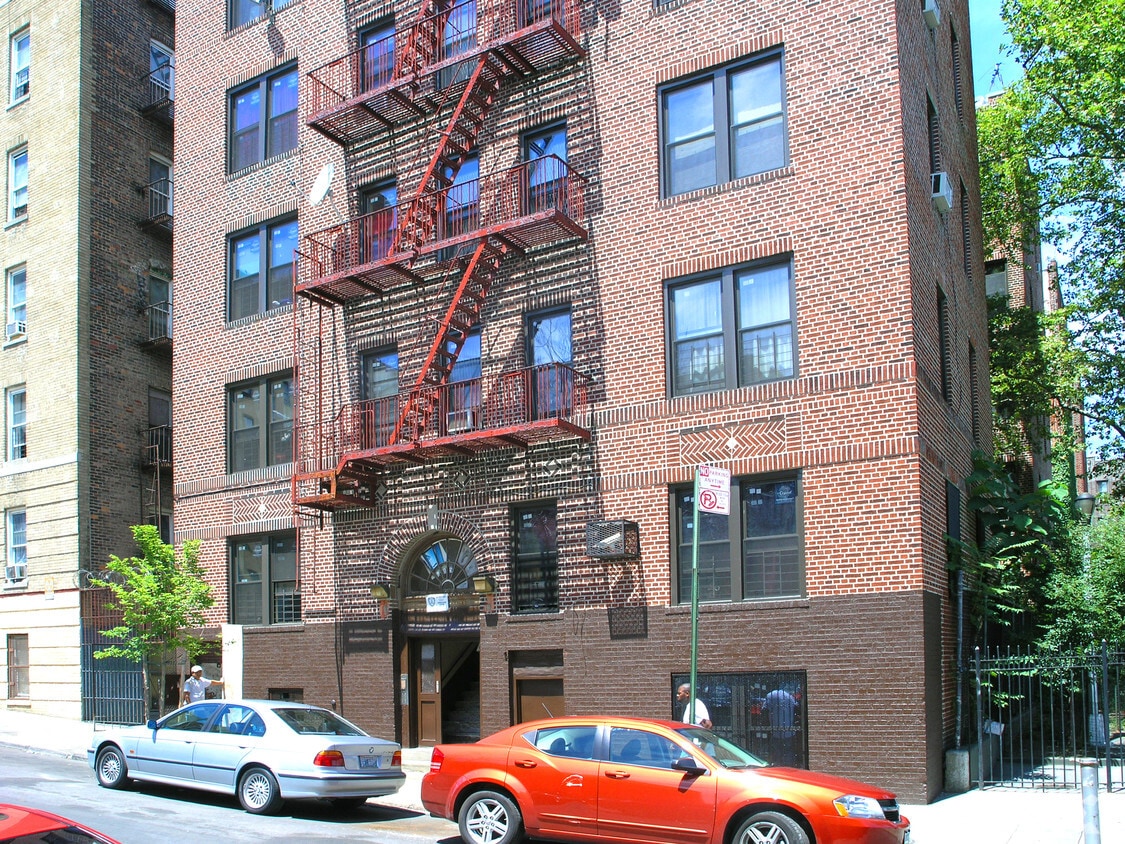 Building Photo - 315 Echo Pl