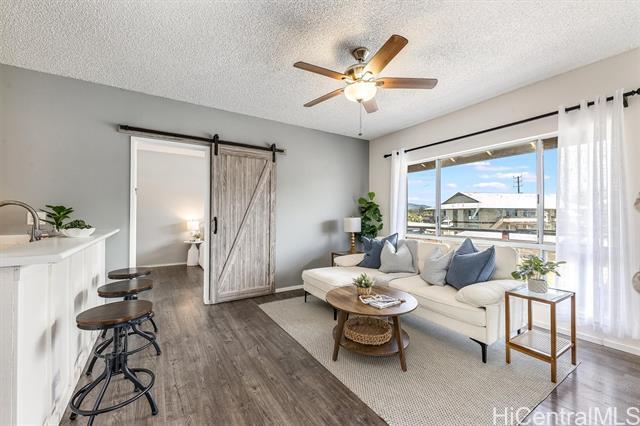 Building Photo - 91-540-540 Puamaeole St