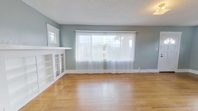 Foto del edificio - Charming 2BR Home near Solano Ave & top schools in Albany