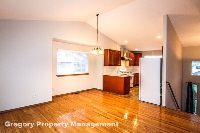 Foto del edificio - 13609 46th Ave SE