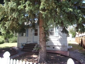 Building Photo - 716 Morrie Ave