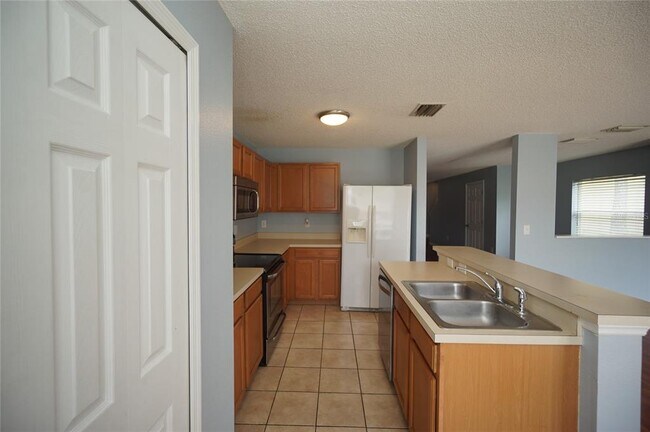 Foto del edificio - 8532 Edgewater Pl Blvd