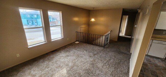 Foto del edificio - 2308 E 13th St