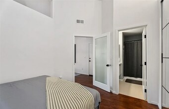 Building Photo - 1046 Calle Del Cerro