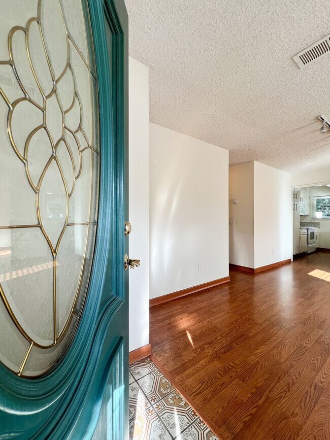 Foto del edificio - Spacious Three Bedroom Condo in South Napa