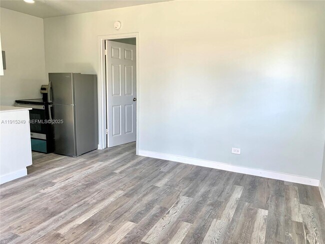 Foto del edificio - 2901 NW 18th St