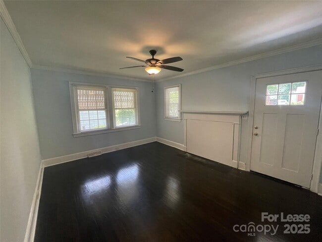 Foto del edificio - 2504 Morton St