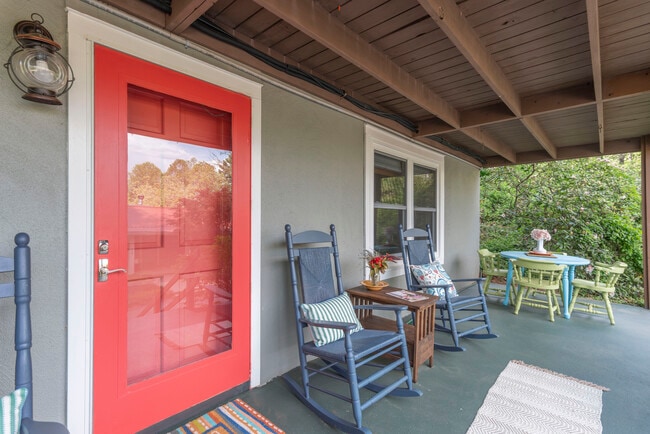 Front porch - 159 Jb Ivey Ln