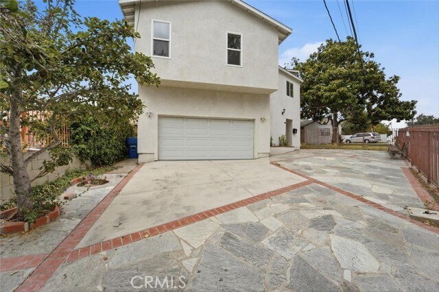 Foto del edificio - 709 Warren Ln