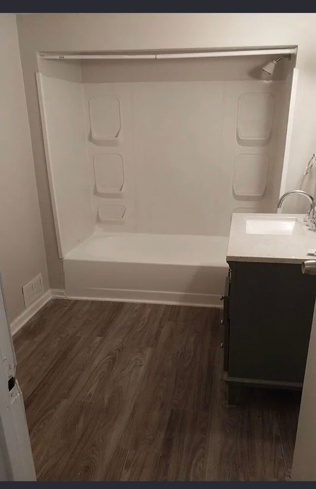 Building Photo - 5953 Meade Rd