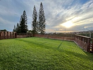 Primary Photo - 98-431-431 Kaalo St