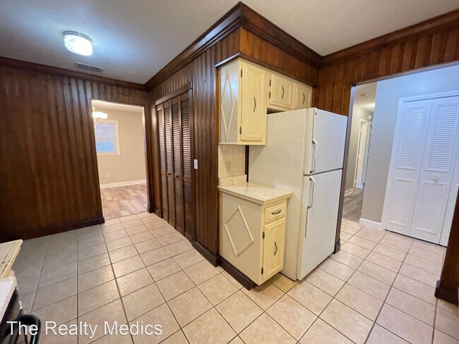 Foto del edificio - 3 br, 2 bath House - 1415 Guinevere Dr