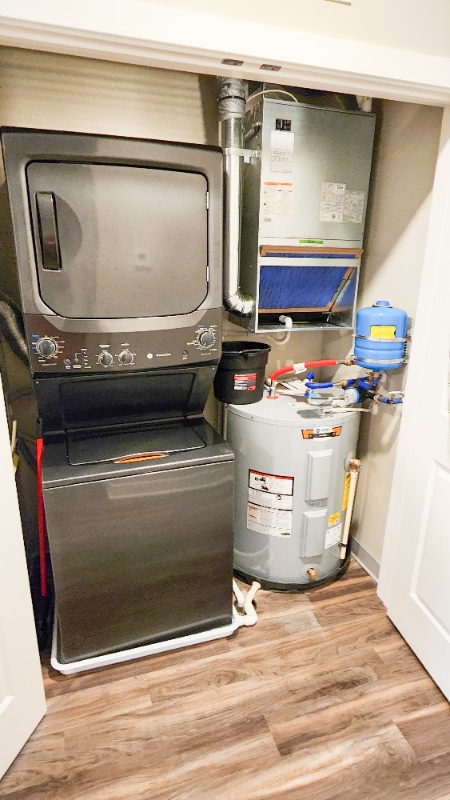 Building Photo - 2020 Lorain Ave