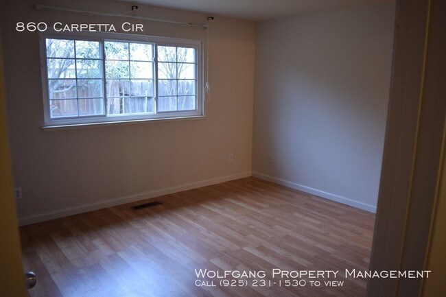 Building Photo - Nice 3 bedroom home with upgraded kitchen