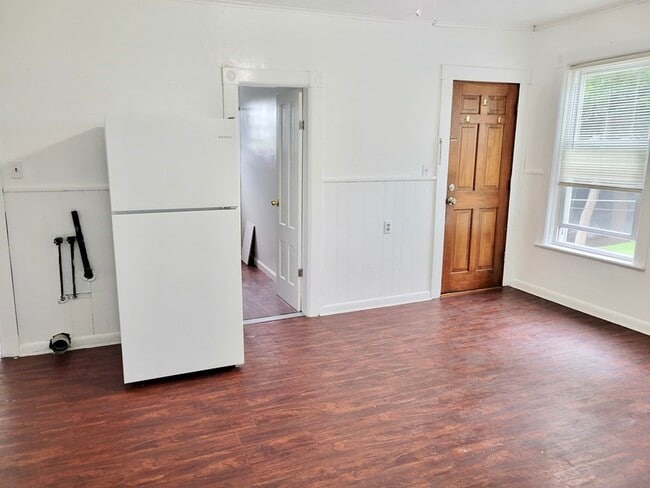 Building Photo - 135 Marcy St