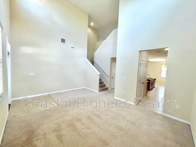 Building Photo - 2123 Roanoke Springs Dr