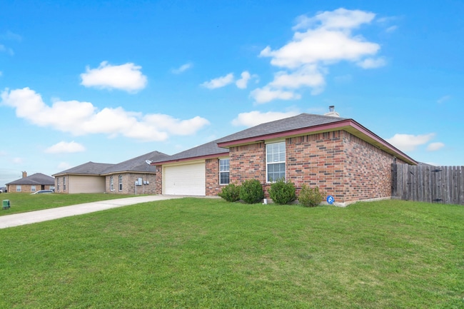 Building Photo - 3804 Ida Dr