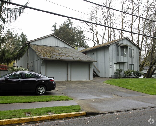 Building Photo - 6797-6803 SW Childs Rd