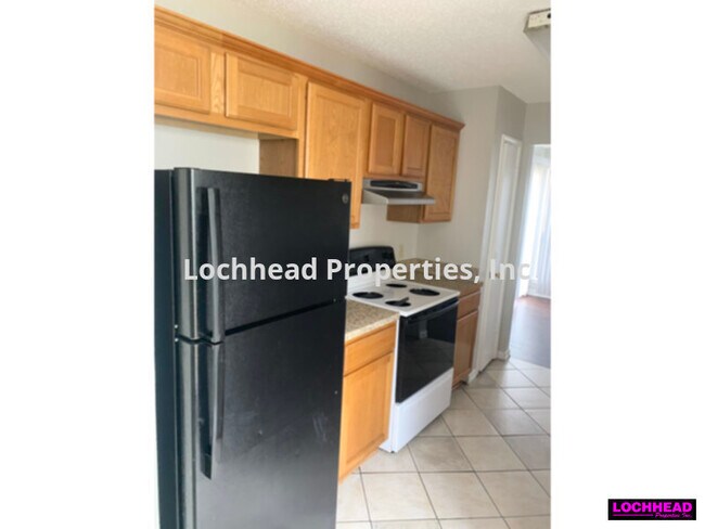 Foto del edificio - 1207 Thistle Dr