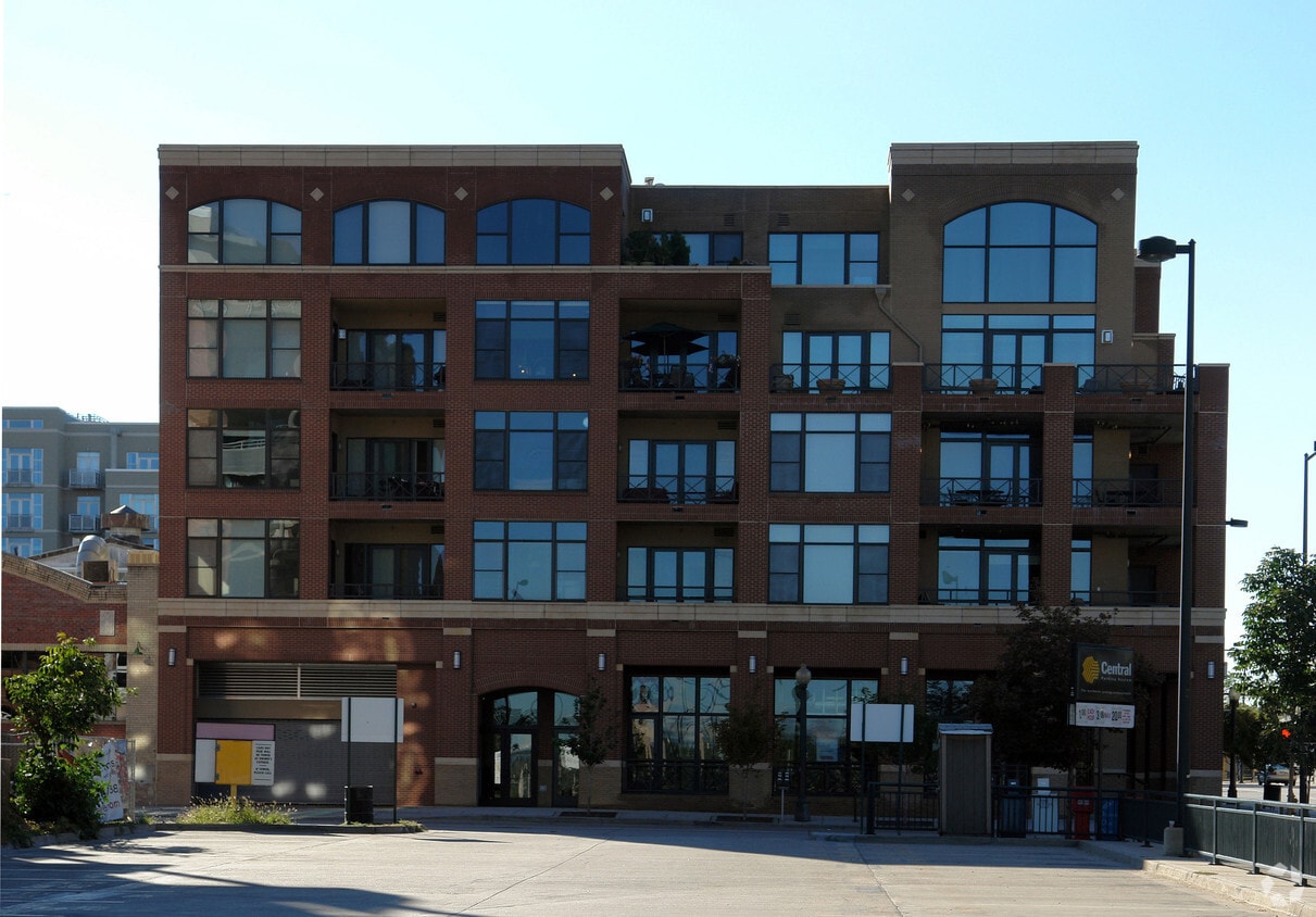 Diamond Lofts Apartments Denver, CO