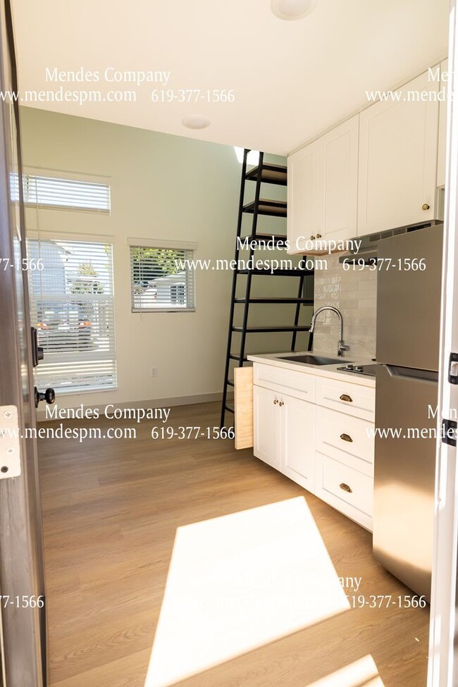 Building Photo - 5072 Madison Ave