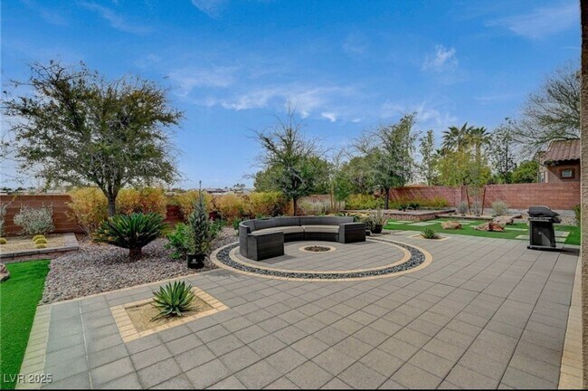 Foto del edificio - Elegant 4BR House in Las Vegas