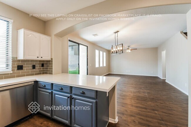 Foto del edificio - 2370 W Sleepy Ranch Rd