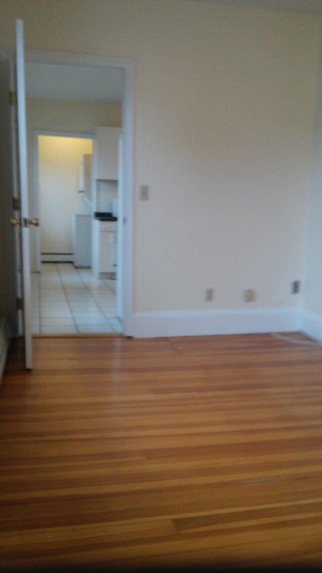 Building Photo - 95 Cranch St