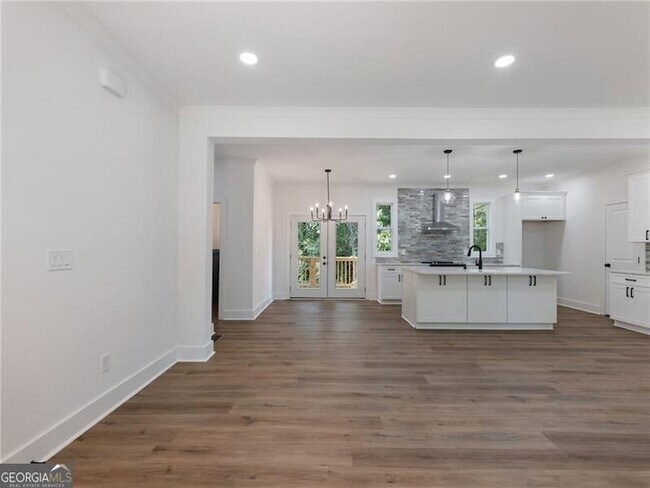 Building Photo - 2438 Shadburn Ferry Dr