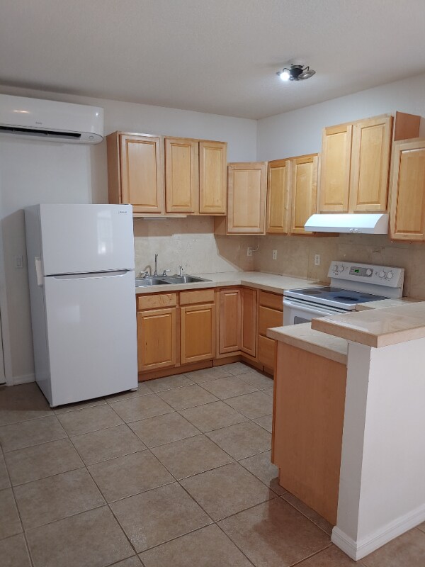 1 1st St, Fellsmere, FL 32948 House Rental in Fellsmere, FL