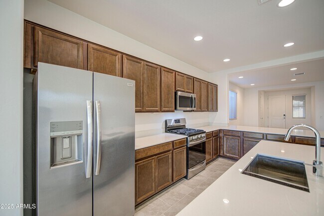 Foto del edificio - 9438 W Sells Dr