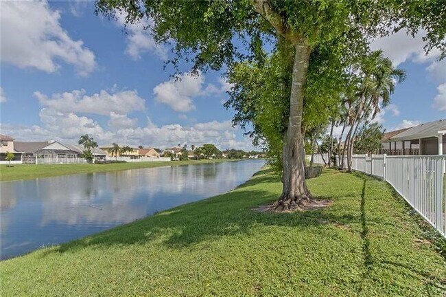 Building Photo - 8579 Dynasty Dr