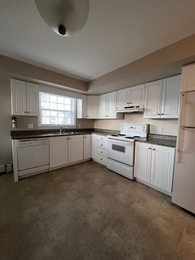 Photo du bâtiment - Welcome to Ashwood Apartments –  Two-Bedro...