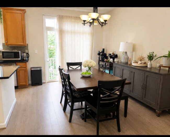 Foto del edificio - 4577 Derring Ln