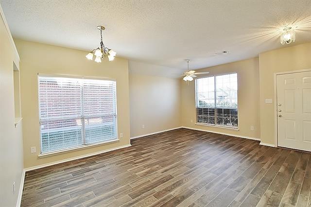 Foto del edificio - 948 Applewood Dr