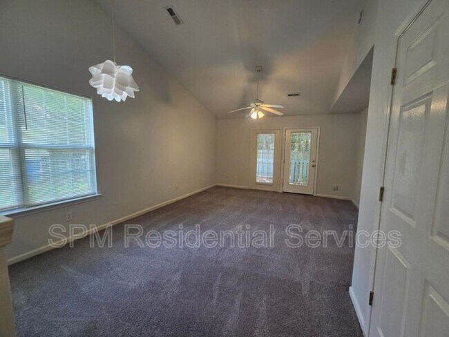 Building Photo - 324 St Rosea Rd