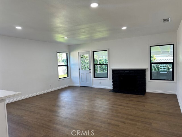 Foto del edificio - 7106 Sultana Ave