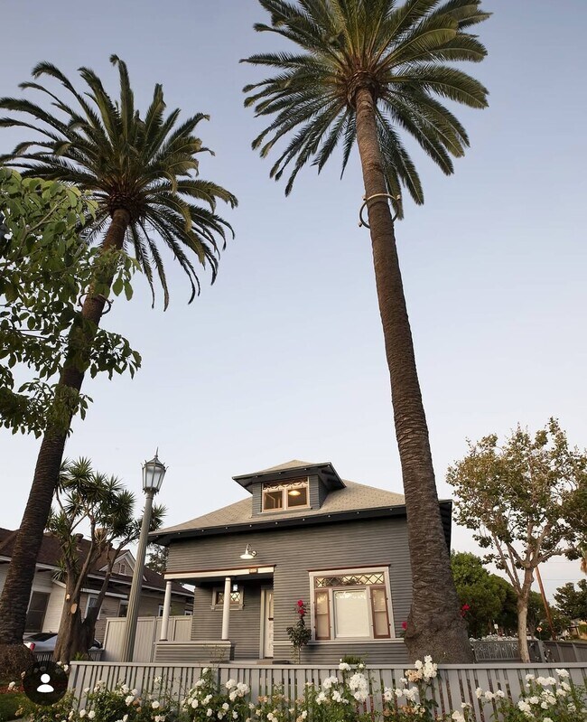 Foto del edificio - 291 S Glassell St