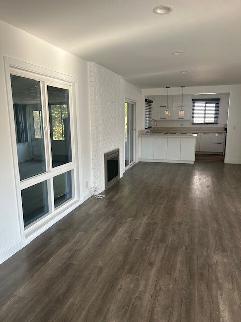 Foto principal - 7450 Ponce Ave