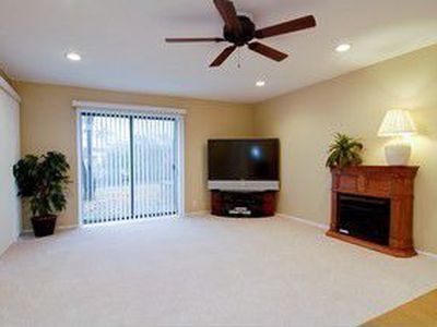 Foto del edificio - 1295 N Sterling Ave