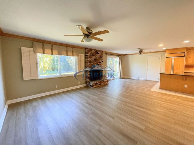 Foto del edificio - 23708 President Ave