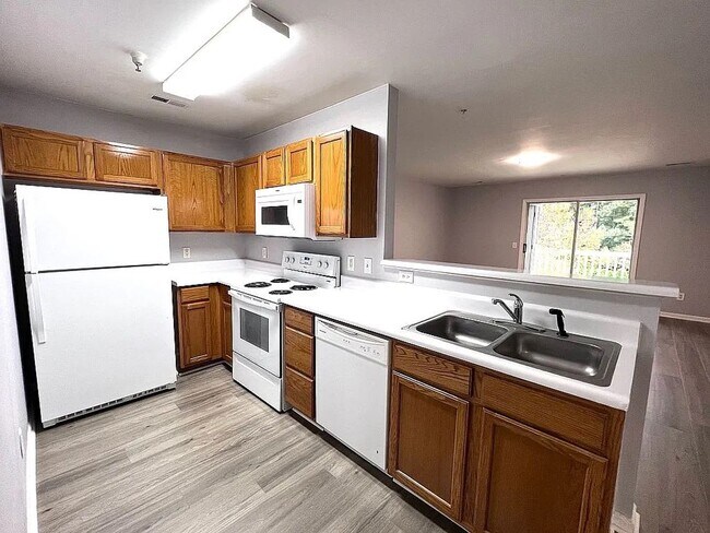 Foto del edificio - 1950 Trailwood Heights Ln