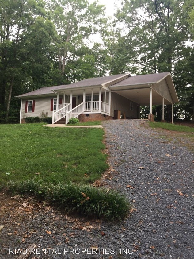 Primary Photo - 3 br, 2 bath House - 1534 GOPHER WOODS RD