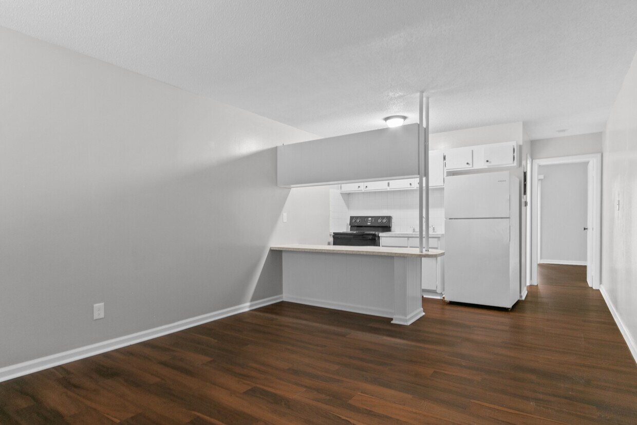 Primary Photo - 642 N 31st St