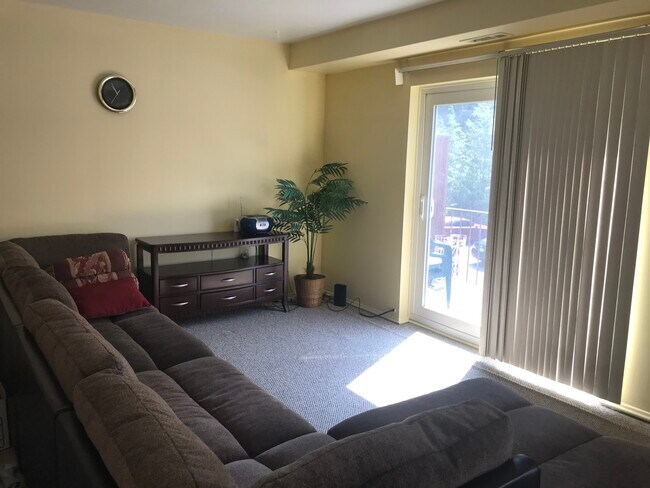 Living room - 129 Baywood Ave Apartment