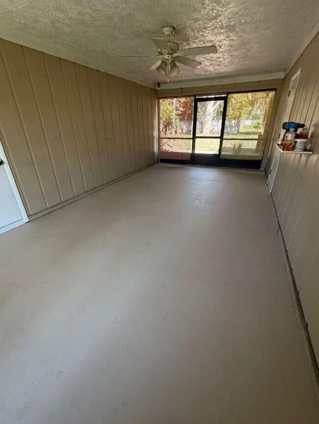 Foto del edificio - 2055 SW Cranberry St